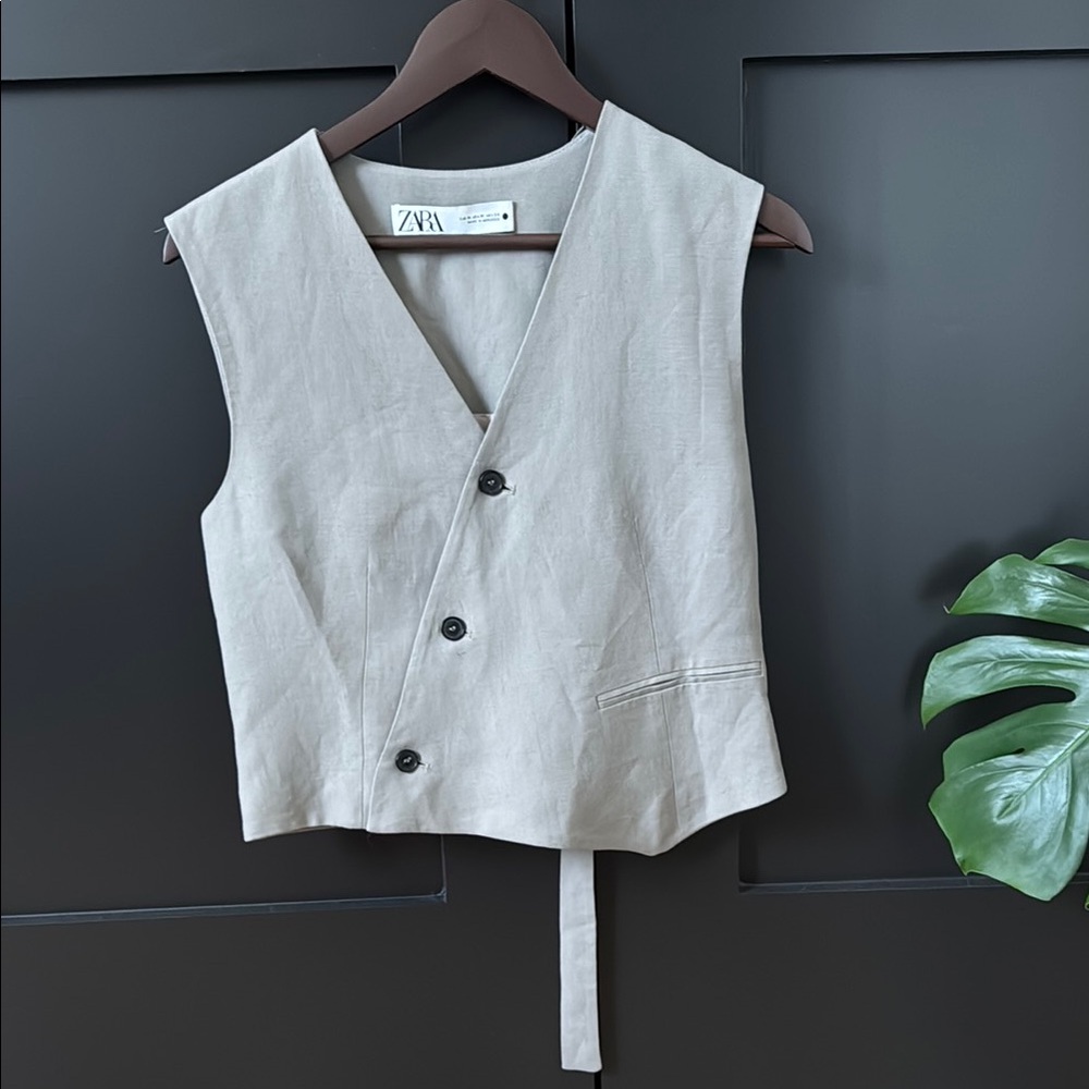 Zara Beige Sleeveless Women's Top